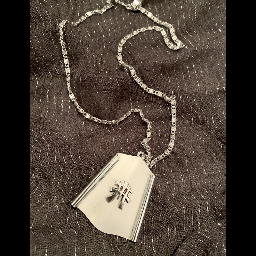 Asian inspired vintage necklace (1960’s)